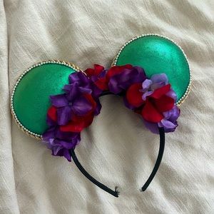 Little mermaid inspired Minnie ears with flower crown